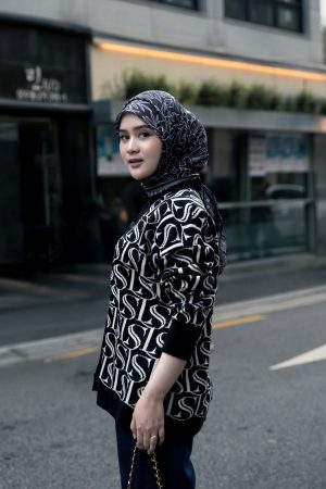 La Sabellè x Alifhia fitri : Soul In Seoul - Aera Tale Scarf - Nightshade
